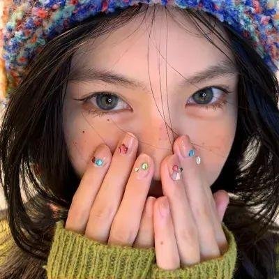 他站在回忆尽头